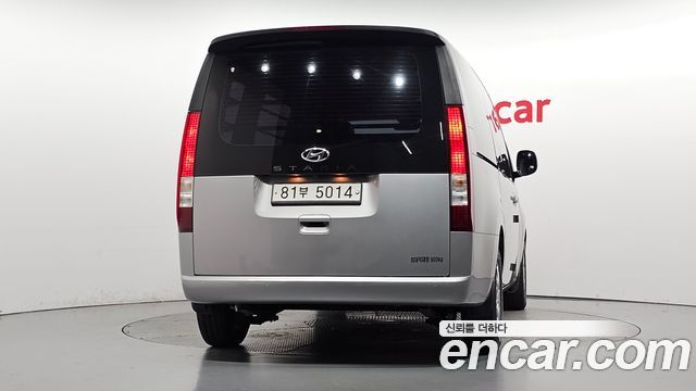 Hyundai Staria 2022 — photo 4