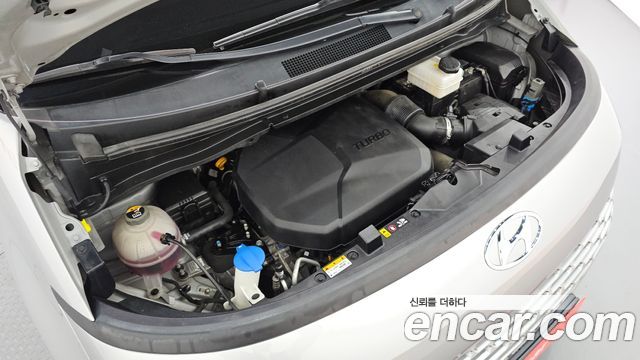 Hyundai Staria 2022 — photo 6