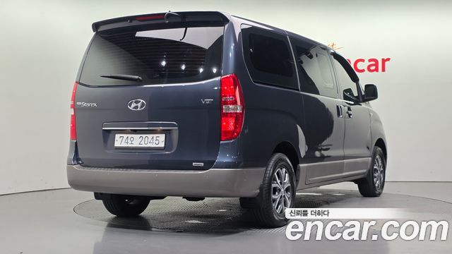 Hyundai Starex 2018 — photo 2