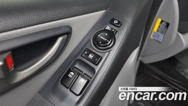Hyundai Starex 2018 — photo 17