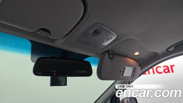 Hyundai Starex 2018 — photo 22
