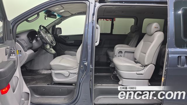 Hyundai Starex 2018 — photo 23