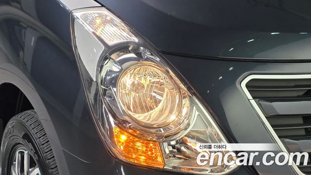 Hyundai Starex 2018 — photo 8