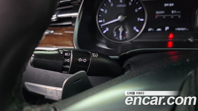 Kia K9 2019 — photo 30