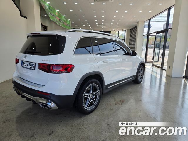 Mercedes-Benz GLB-Class 2021 — photo 2
