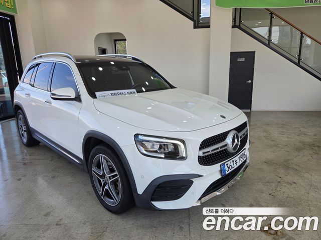 Mercedes-Benz GLB-Class 2021 — photo 6