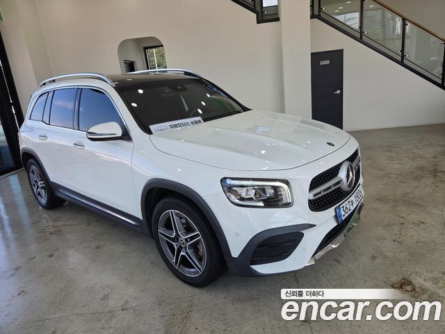 Mercedes-Benz GLB-Class 2021 — photo 20