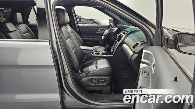Ford Explorer 2014 — photo 11