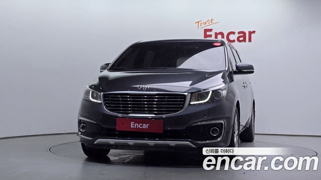 Kia Canival 2017 — photo 3