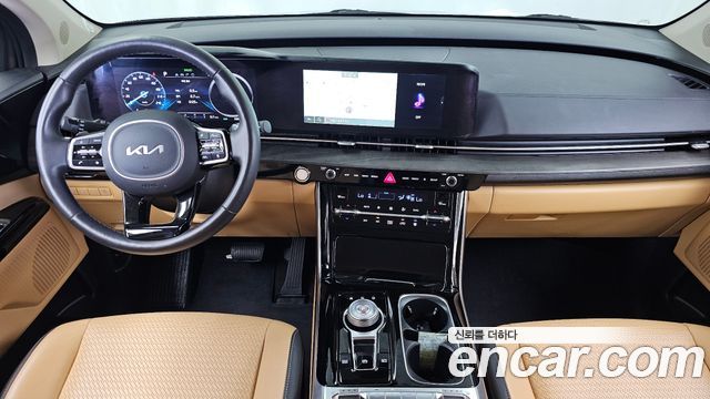 Kia Canival 2023 — photo 7