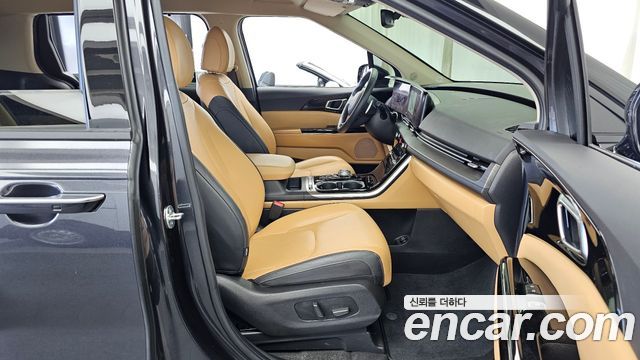 Kia Canival 2023 — photo 11