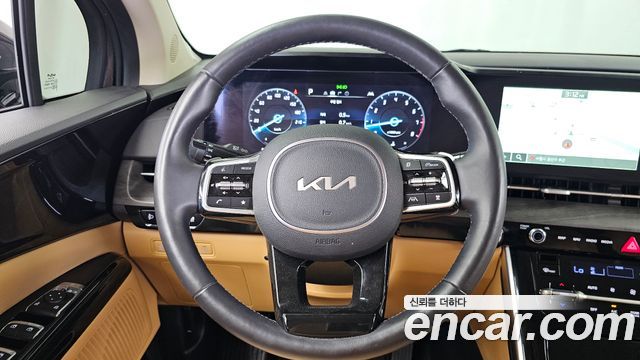 Kia Canival 2023 — photo 13