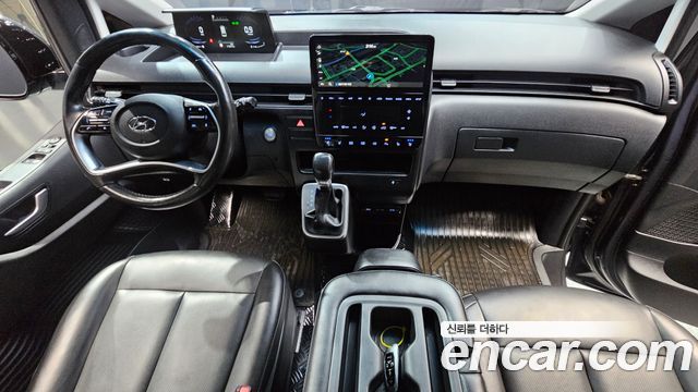 Hyundai Staria 2022 — photo 7
