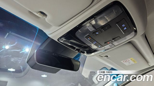 Hyundai Staria 2022 — photo 18