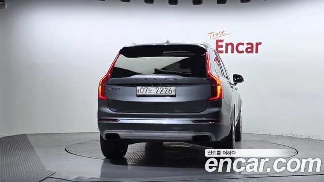 Volvo XC90 2017 — photo 4