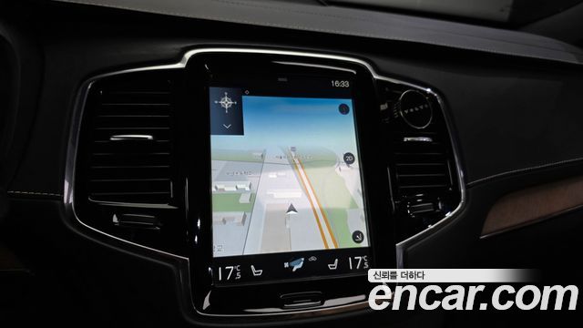 Volvo XC90 2017 — photo 14