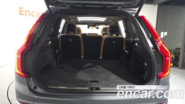 Volvo XC90 2017 — photo 20