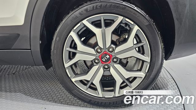 Kia Seltos 2022 — photo 7