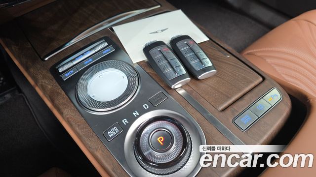 Genesis G80 2022 — photo 12
