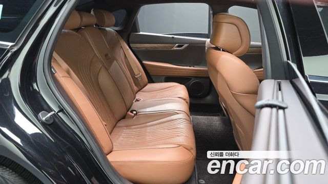Genesis G80 2022 — photo 17