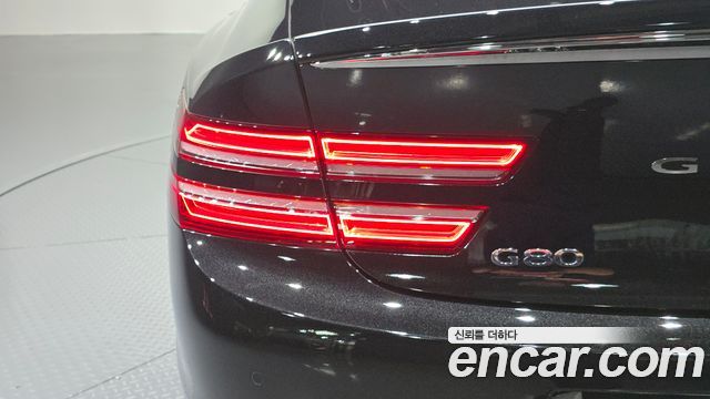Genesis G80 2022 — photo 9