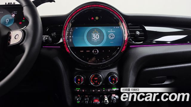 Mini Cooper 2024 — photo 20