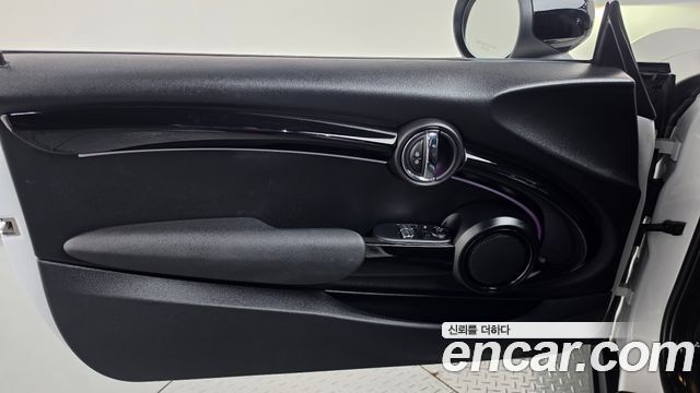 Mini Cooper 2024 — photo 14