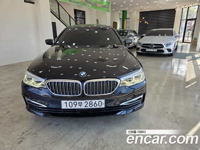 BMW 5-Series 2018 — photo 3