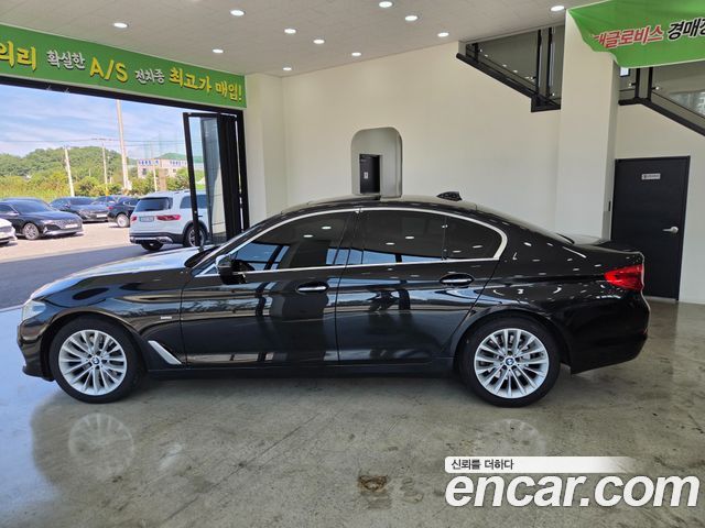BMW 5-Series 2018 — photo 5