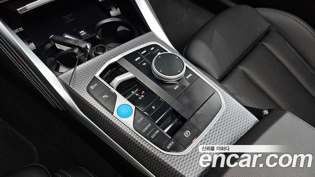 BMW i4 2025 — photo 12