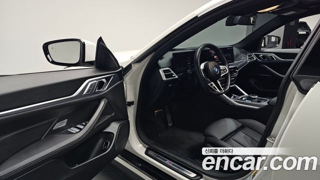 BMW i4 2025 — photo 13