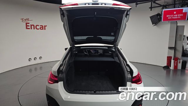BMW i4 2025 — photo 26