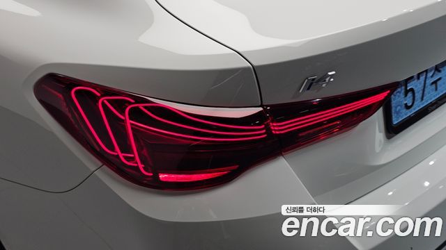 BMW i4 2025 — photo 9