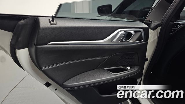 BMW i4 2025 — photo 15