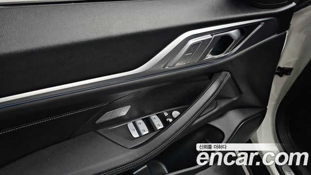 BMW i4 2025 — photo 34