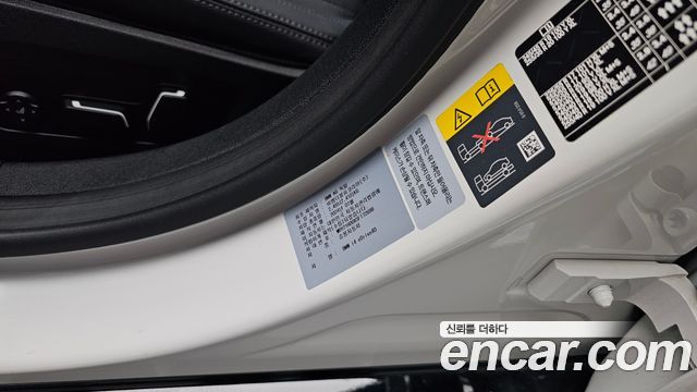 BMW i4 2025 — photo 35