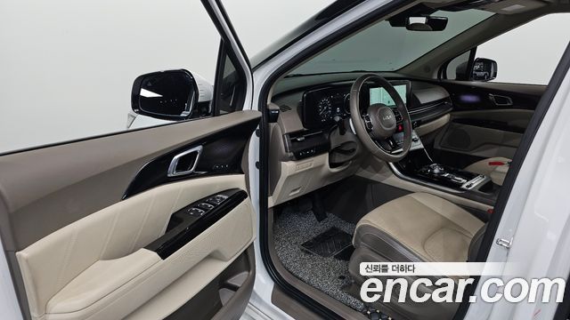 Kia Canival 2023 — photo 10