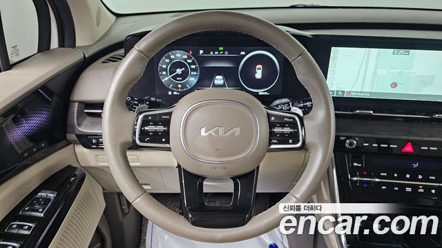 Kia Canival 2023 — photo 14