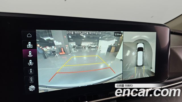 Kia Canival 2023 — photo 16
