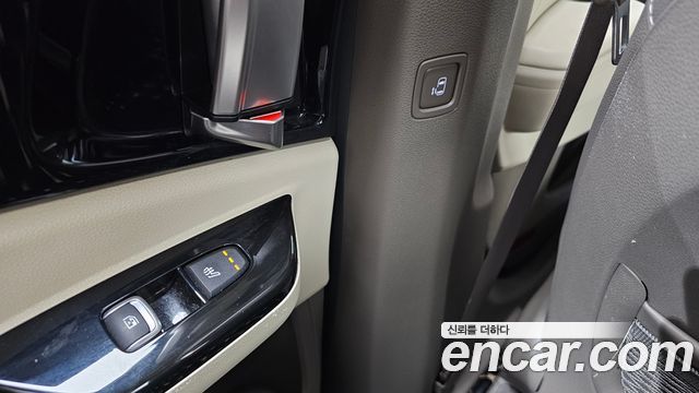 Kia Canival 2023 — photo 19