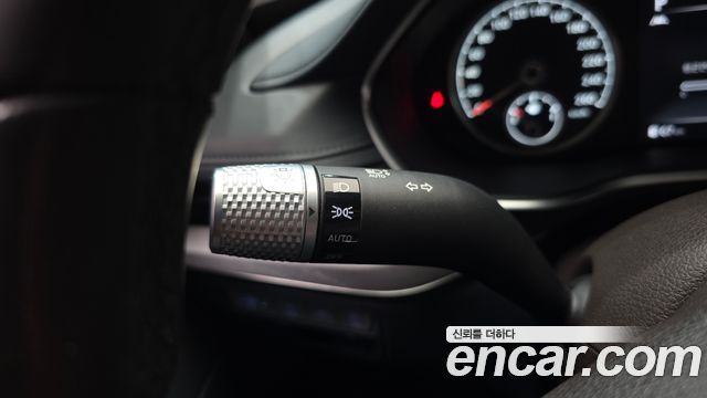 Genesis G80 2021 — photo 26