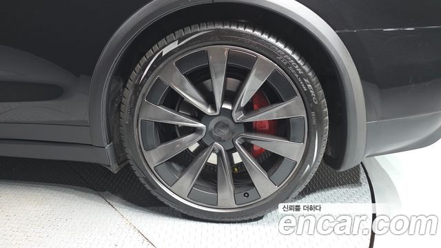 Tesla Model X 2023 — photo 7