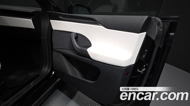 Tesla Model X 2023 — photo 15