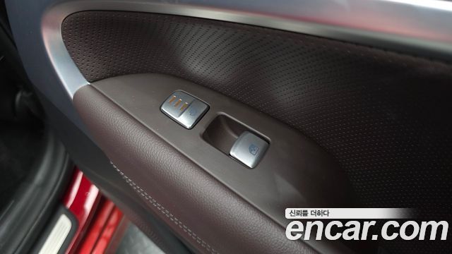 Genesis G70 2023 — photo 36
