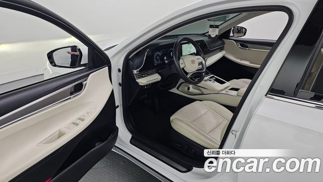 Hyundai Grandeur 2023 — photo 16