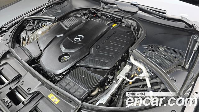 Mercedes-Benz S-Class 2023 — photo 6