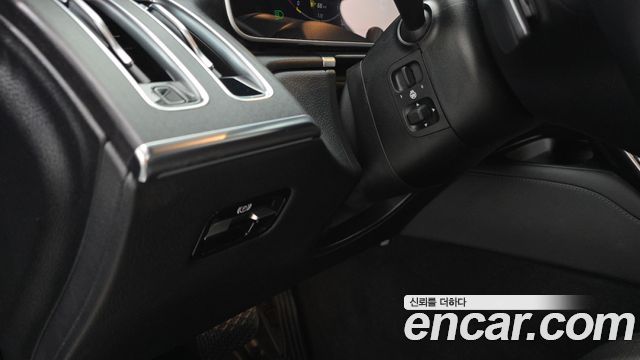 Mercedes-Benz S-Class 2023 — photo 27