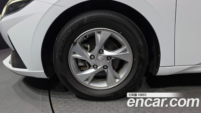 Hyundai AVANTE 2021 — photo 5