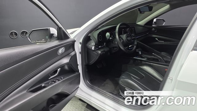 Hyundai AVANTE 2021 — photo 10