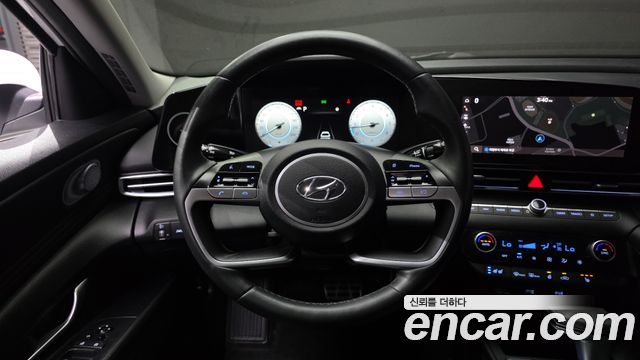 Hyundai AVANTE 2021 — photo 13